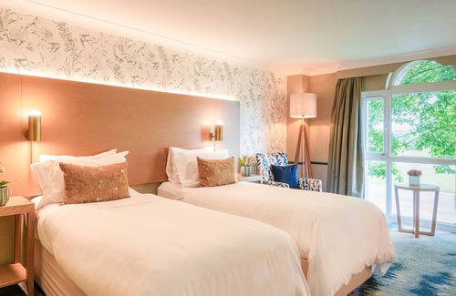 Wishaw Hotel | The Belfry