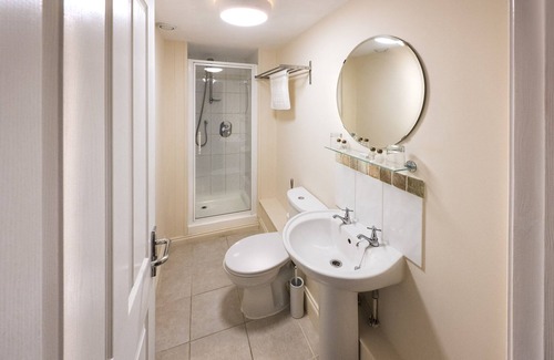 Dursley Hotel | The Bell Inn