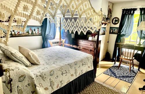 Holcomb Bed & Breakfast | The Bella Ella Bed and Breakfast