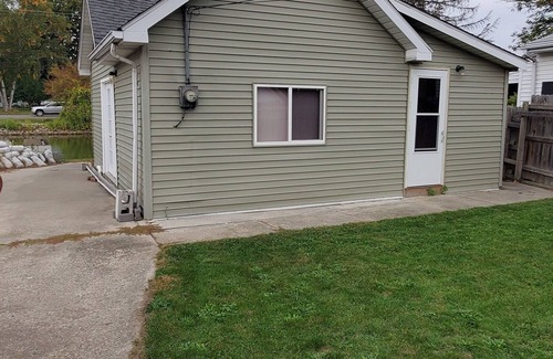 Marine City House | The Belle River Fishing Cabin - The Fisherman's Dream