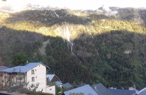 Vaujany Apartment | The belledonne; holidays in the mountains in all serenity