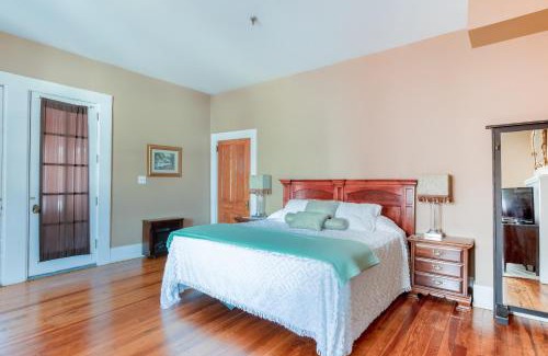 Abbeville Hotel | The Belmont Inn by OYO