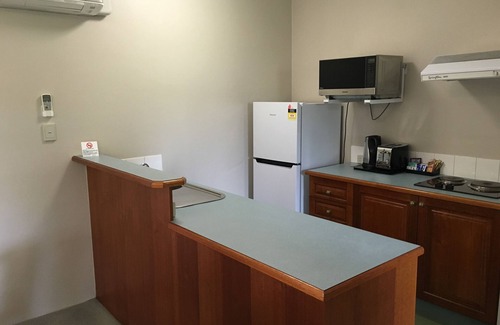 Wollongong CBD Hotel | The Belmore Apartments Hotel