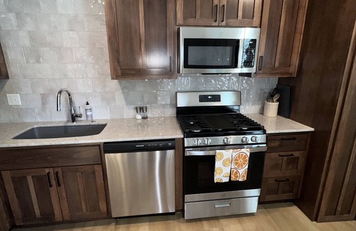 Downtown Apartment | The Benton - Warmly decorated, cozy apartment in downtown Bentonville