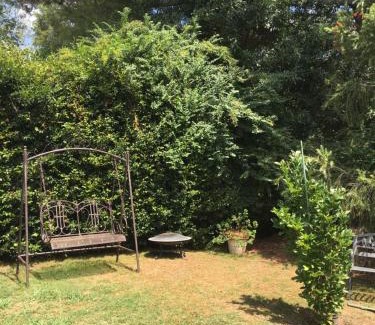 Bundanoon House | The Best Exotic Magnolia Cottage