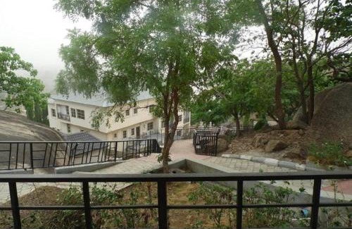 Ijebu Igbo Hotel | The Best Powerful Spiritual Herbalist Man In Nigeria
