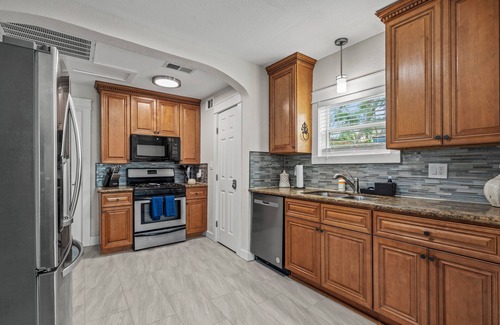 Galveston House | "The Betty"