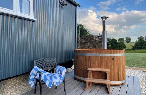 Burford Apartment | The Bibury - Westwell Downs Shepherd Huts