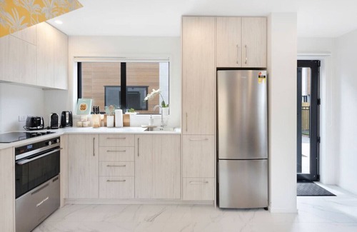 Lower Hutt House | The Biddle Cres Cosy Getaway