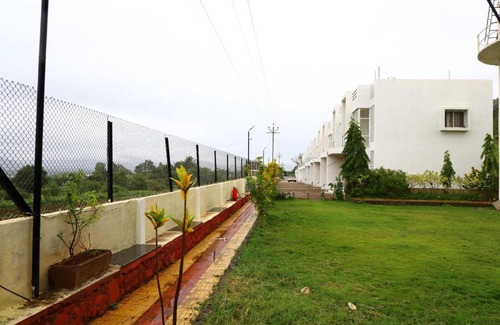 Wai Villa | The Big Bison