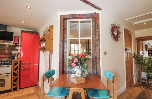 Dunbridge Cottage | The Bike Shed