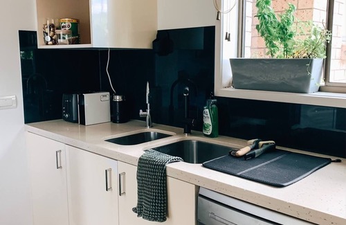 Currumbin Apartment | The Bird Bach - A serene stay nestled in nature with a quick walk to the beach!