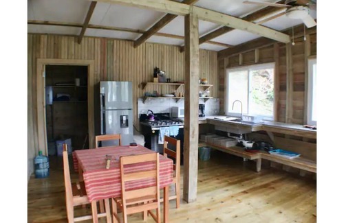 Isla Bastimentos Cottage | The Birds Nest, birds, close to area surfing,