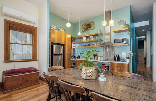 Wellington Apartment | The Birds Nest - Central City Loft