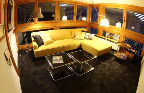 Schlitz House | The Birdy Mountains Luxury Lodge 2, 230qm,Sauna,Entertainment