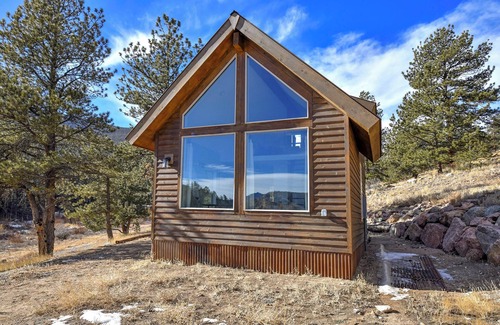 Lake George Cabin | The Bison View Cabin at Bison Peak Lodge