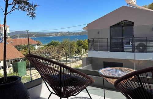 Episkopos Apartment | The "Black Atelier" Luxury ApartmentnStylish Stay in Lefkada!