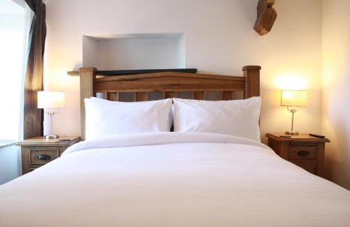 Dalton-in-Furness Bed & Breakfast | The Black Dog Inn