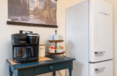 Rose Park Apartment | The Blackfoot Abode Apt, downtown Missoula
