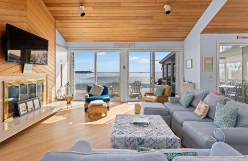 Hampton Bays House | The Blissful Bay House