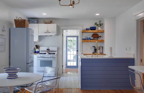 Southwest Raleigh House | The Blue Bungalow- NC State, ITB, Cameron Village