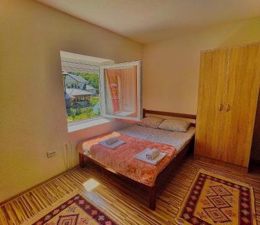 Vusanje Bed & Breakfast | The Blue Eye