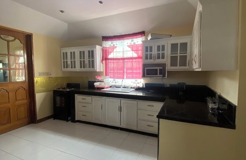 Windsor Villa | The Blue Flamingo