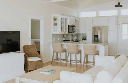 Shell Island House | The Blue Moon Cottage