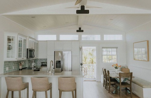 Shell Island House | The Blue Moon Cottage