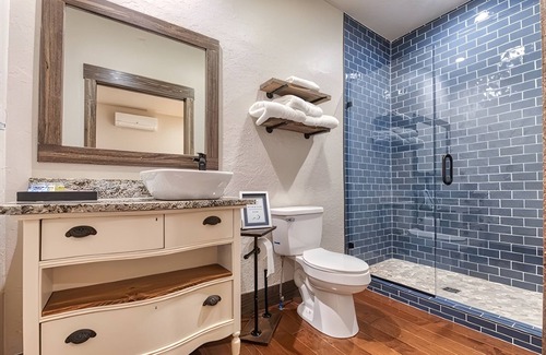 Elk City Hotel | The Bluebird Rachel Room: A Route 66 Historic Downtown Renovation
