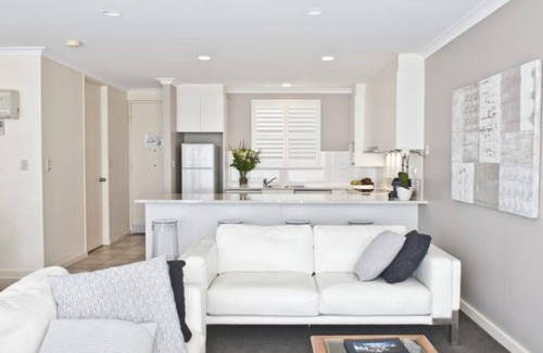 Encounter Bay Hotel | The Bluff Resort Apartments