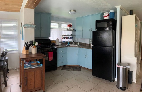 Kendall House | The Boat House - Cozy cottage on beautiful Gravel Lake