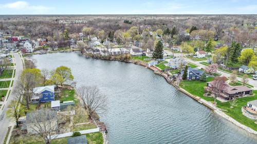 Linden House | The Boathouse
