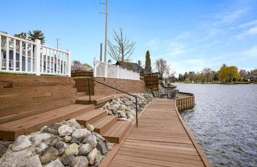 Linden House | The Boathouse