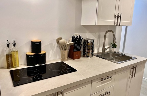 East Windsor Apartment | The Boho Oasis: Luxurious Studio Apartment, Quiet Court, Close to All Amenities!