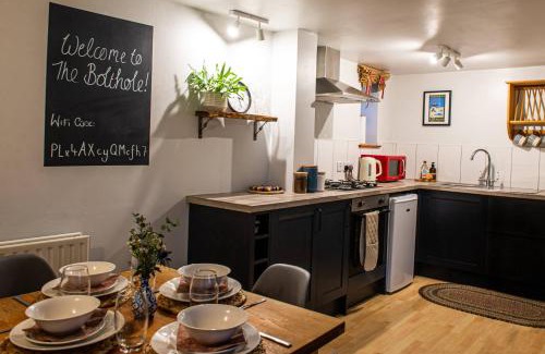 Glentham House | The Bolthole barn with wood-fired hot tub