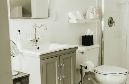 Skaneateles Bed & Breakfast | The Bond 1835