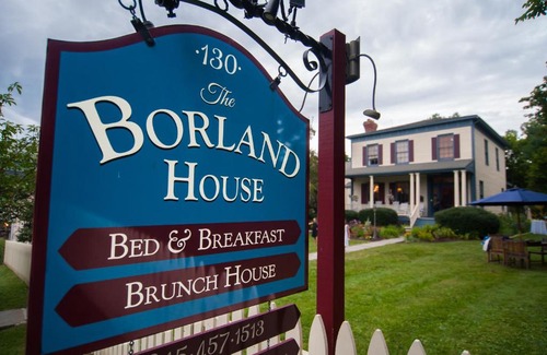 Montgomery Bed & Breakfast | The Borland House Inn
