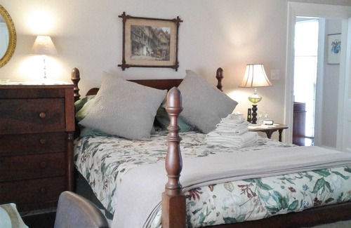 Louisa Bed & Breakfast | The Boxley Place Inn