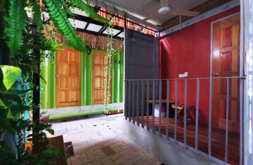 Marbel Garden House | THE BOXS CONTAINER HOMESTAY