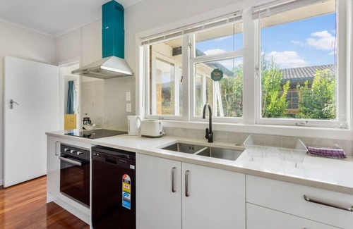 Mount Wellington House | The Brickstone Home with Deck and Parking