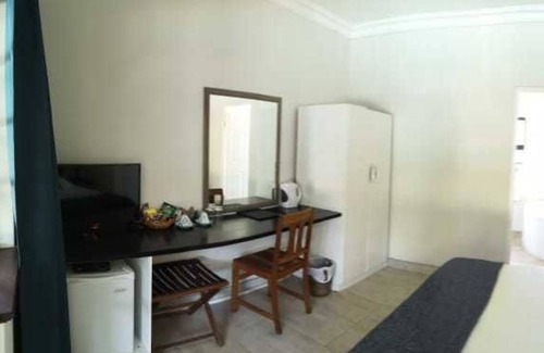 Hillcrest Bed & Breakfast | The Brackens Guest House