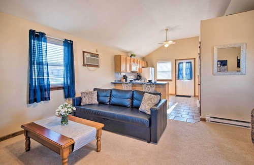 Perryville House | 'The Brewer Guesthouse' Tiny Home w/Patio & Yard!
