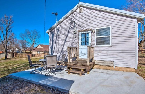 Perryville House | The Brewer Guesthouse Tiny Home with Patio and Yard!
