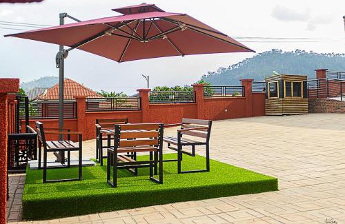 Pepease Hotel | THE bricks COURT