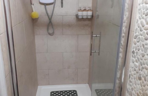Repps with Bastwick Bed & Breakfast | The Broads B&B with Private Shower room and WC