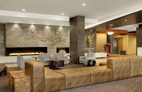 Columbia Hotel | The Broadway Columbia - a DoubleTree by Hilton Hotel