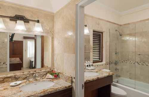 Estate Shoys Hotel | The Buccaneer Beach & Golf Resort