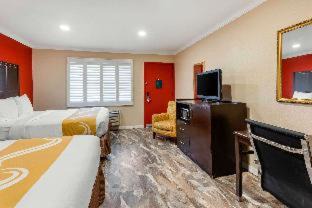 Northwest Anaheim Hotel | The Buena Park Hotel & Suites