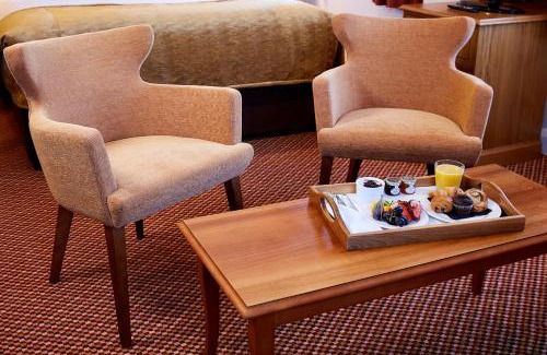 Gerrards Cross Hotel | The Bull
